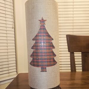 NWT Lamp Plaid Christmas Tree Burlap